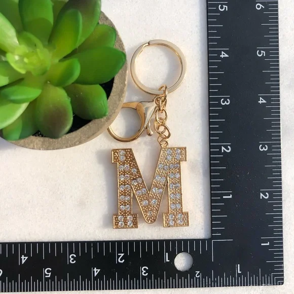 Beautiful sparkly lightweight initial M keychain ✨ - Picture 3 of 6